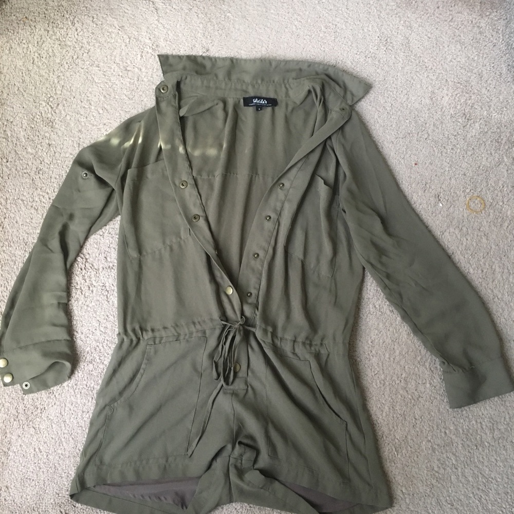 Lulu’s Romper - Picture 3 of 8
